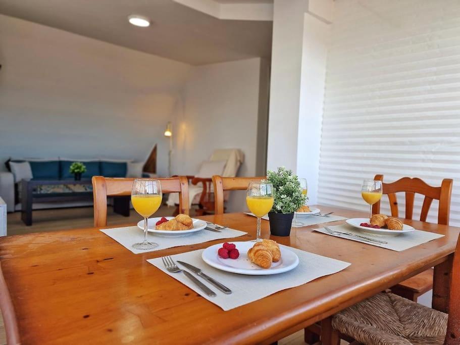 Encantador Duplex Para 6 A 1 Minuto De La Playa 贝纳尔马德纳 外观 照片