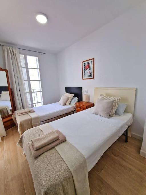 Encantador Duplex Para 6 A 1 Minuto De La Playa 贝纳尔马德纳 外观 照片