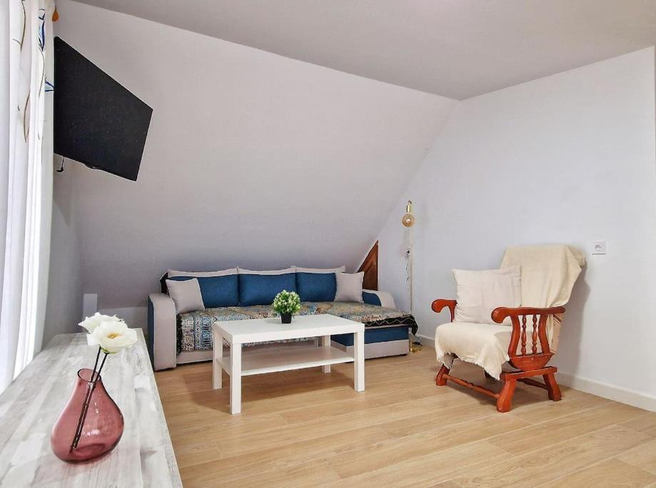 Encantador Duplex Para 6 A 1 Minuto De La Playa 贝纳尔马德纳 外观 照片