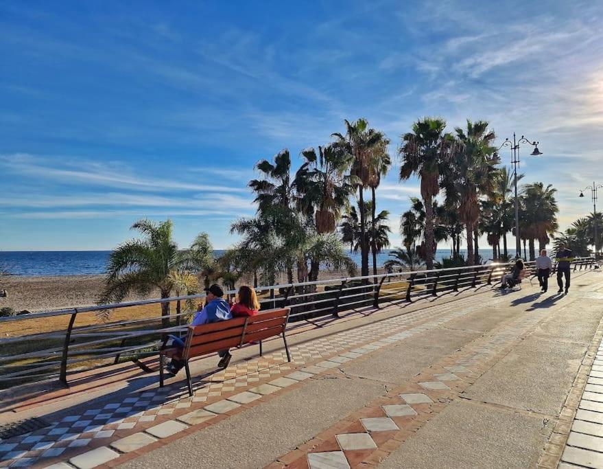 Encantador Duplex Para 6 A 1 Minuto De La Playa 贝纳尔马德纳 外观 照片