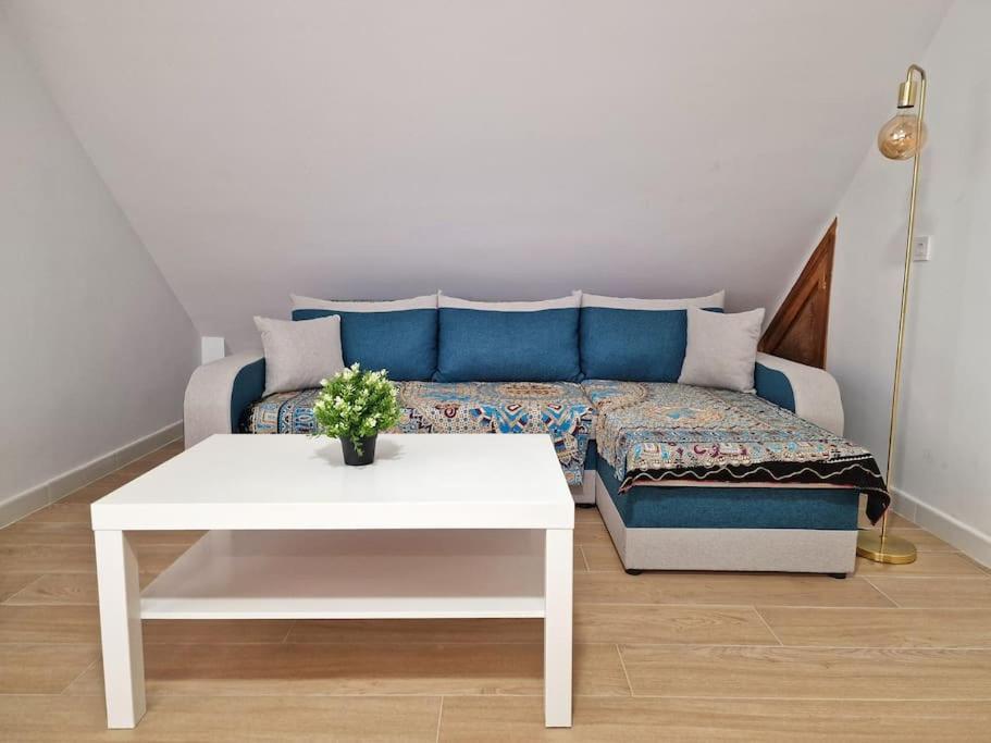 Encantador Duplex Para 6 A 1 Minuto De La Playa 贝纳尔马德纳 外观 照片