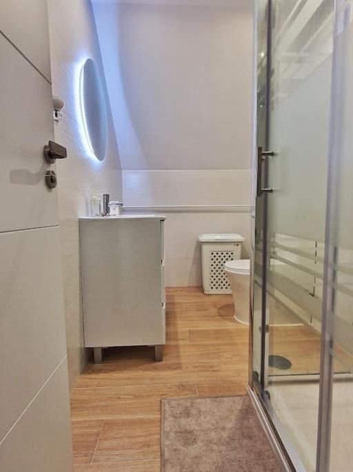 Encantador Duplex Para 6 A 1 Minuto De La Playa 贝纳尔马德纳 外观 照片